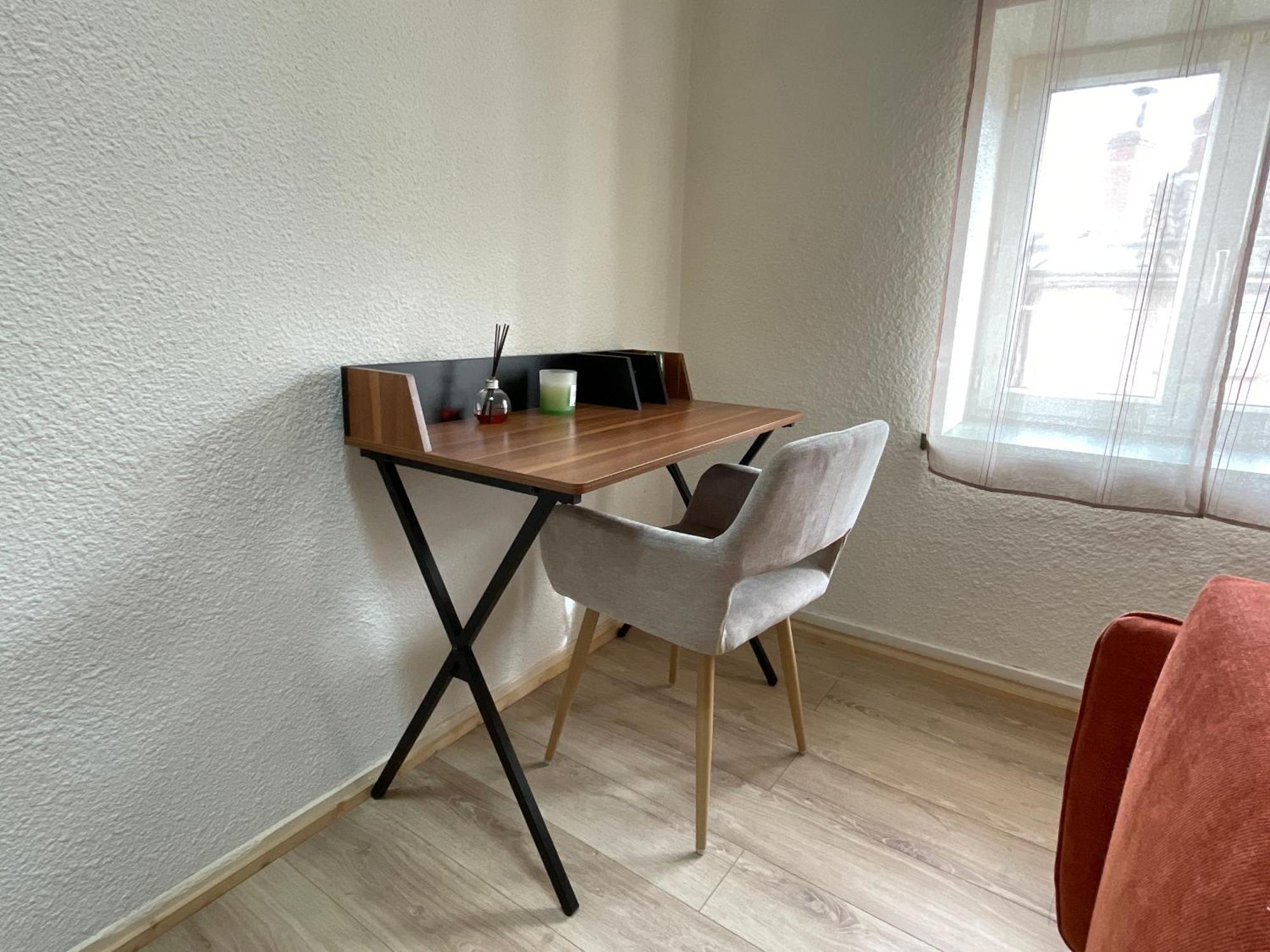 Appartement Avec Mezzanine Idealement Situe A Macon Bagian luar foto